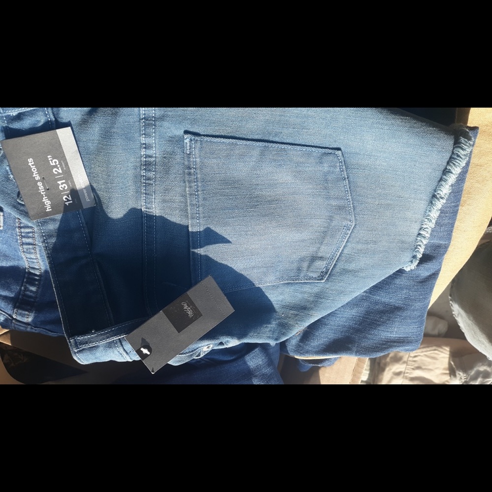Jeans - Picture 2 of 8